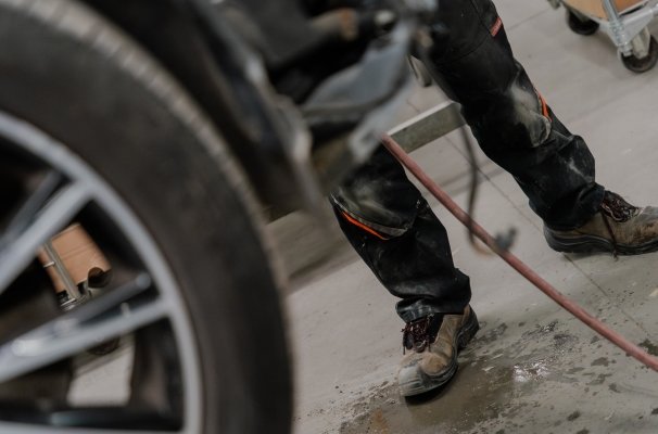 Herstelling van beschadigde velgen