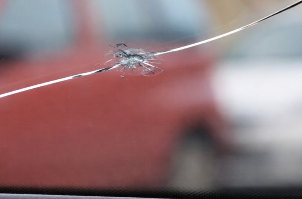 Wij herstellen barstjes in uw ruit.